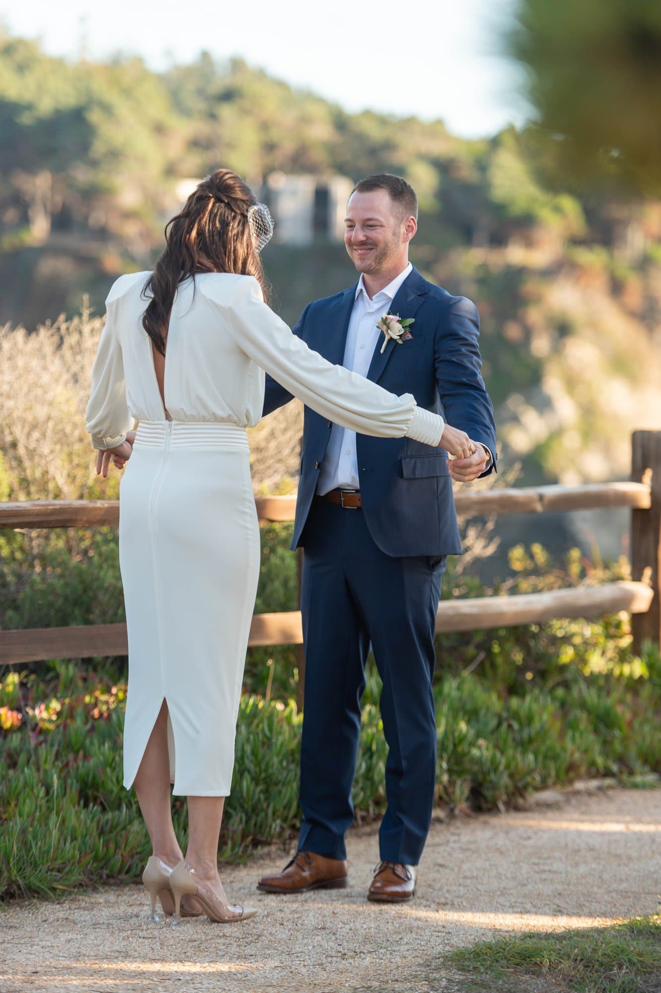 A real California micro wedding by Our Little Wedding