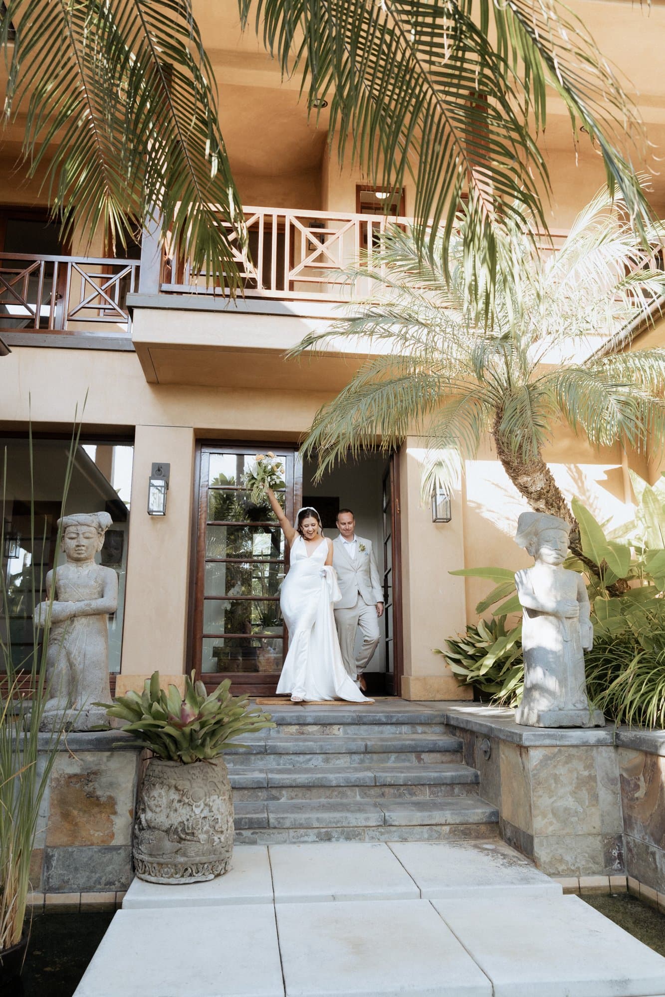 A real California micro wedding by Our Little Wedding