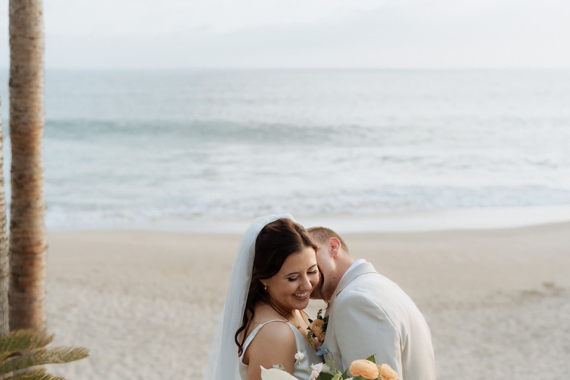 A real California micro wedding by Our Little Wedding
