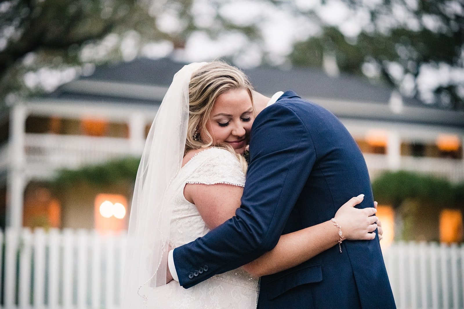 A real California micro wedding by Our Little Wedding