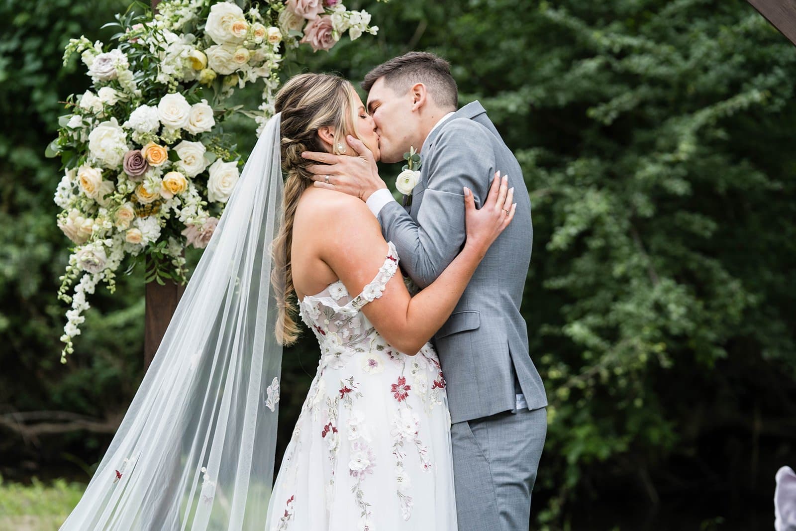 Officiants, micro wedding vendor in Wine Country