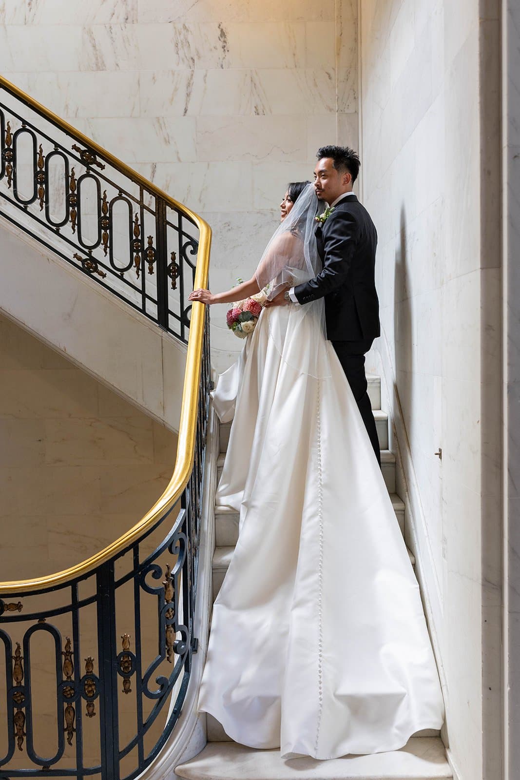 San Francisco City Hall wedding portrait