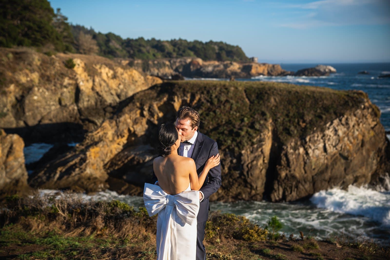 Jenner micro wedding, intimate ceremony in Jenner, California