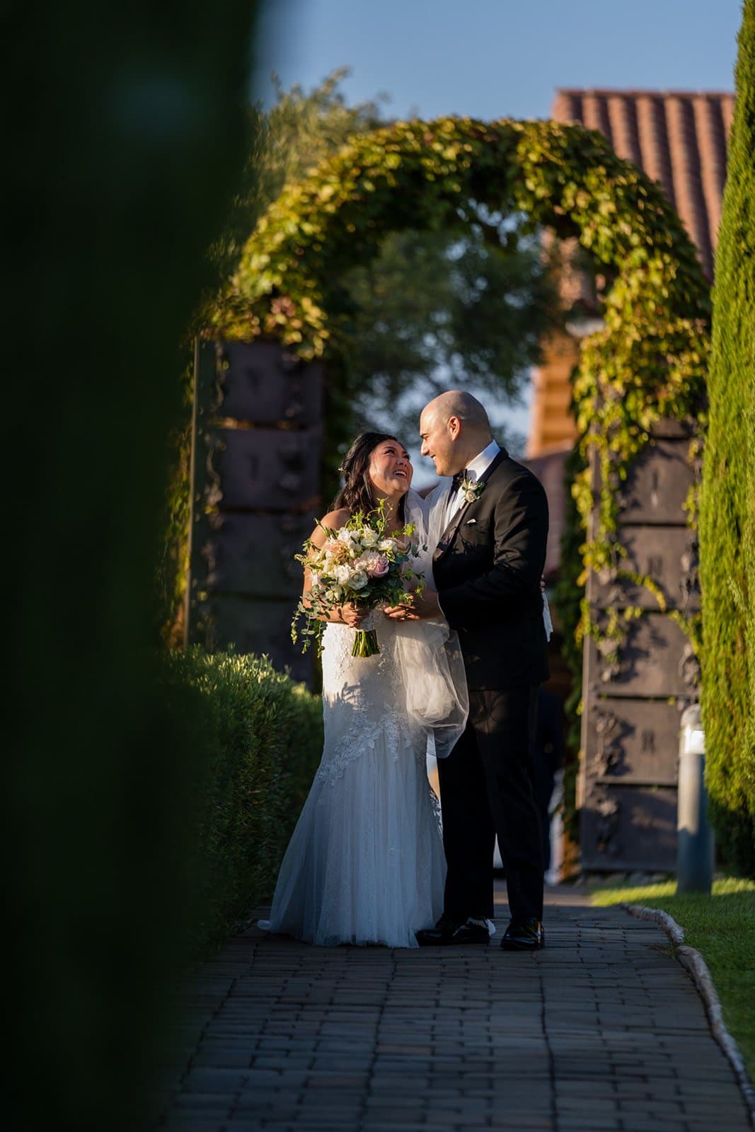 Rebecca & Ryan at their Sonoma micro wedding